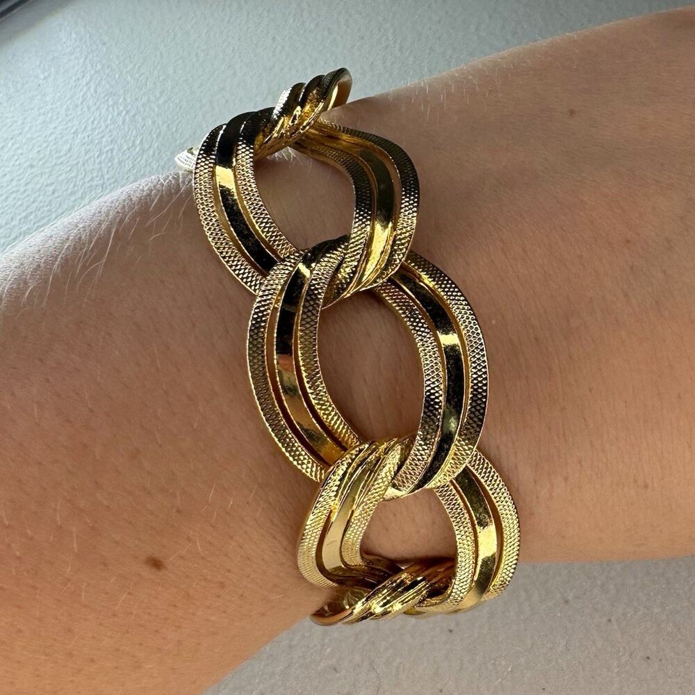 vintage gold tone chunky statement bracelet textured oval links